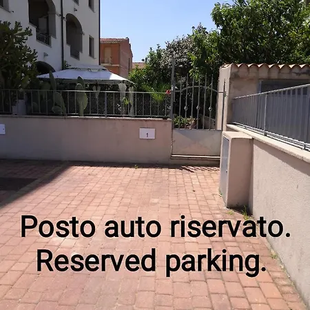 Valevalehome - Gallery With Fully Equipped Kitchen, Reserved Parking, Big Garden Appartement