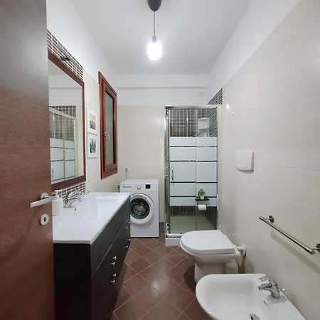 Appartement Valevalehome - Gallery With Fully Equipped Kitchen, Reserved Parking, Big Garden *