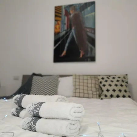 Valevalehome - Gallery With Fully Equipped Kitchen, Reserved Parking, Big Garden Appartement Olbia
