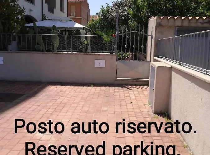 Valevalehome - Gallery With Fully Equipped Kitchen, Reserved Parking, Big Garden Apartamento
