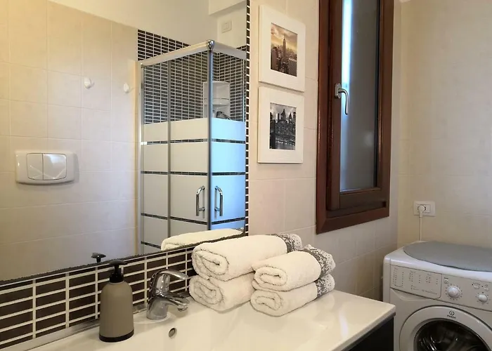 Apartamento Valevalehome - Gallery With Fully Equipped Kitchen, Reserved Parking, Big Garden *